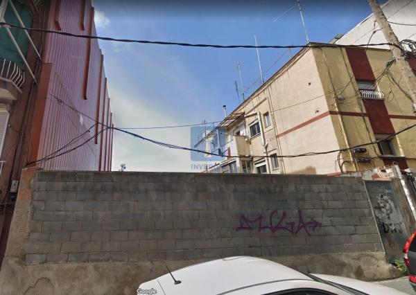 Terreno en calle de Florència