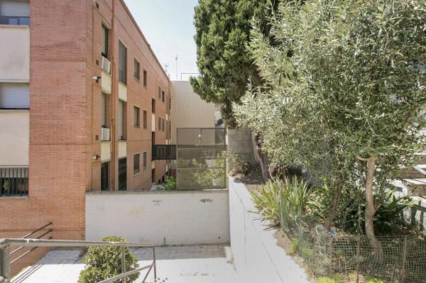 Terreno en calle de Milà