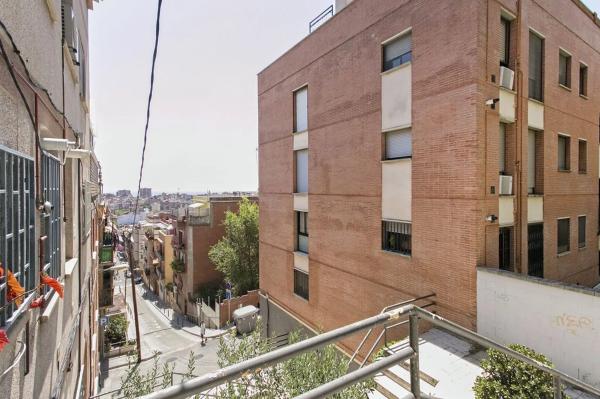 Terreno en calle de Milà