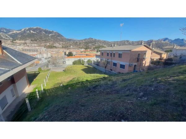 Terreno en calle Corbera