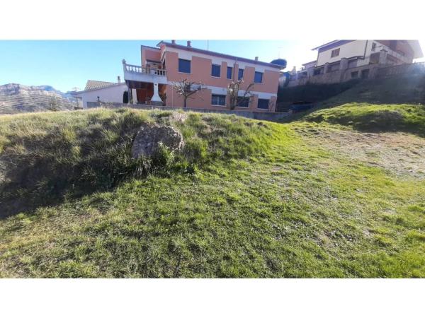 Terreno en calle Corbera