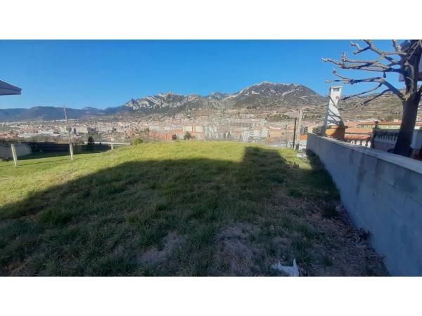 Terreno en calle Corbera