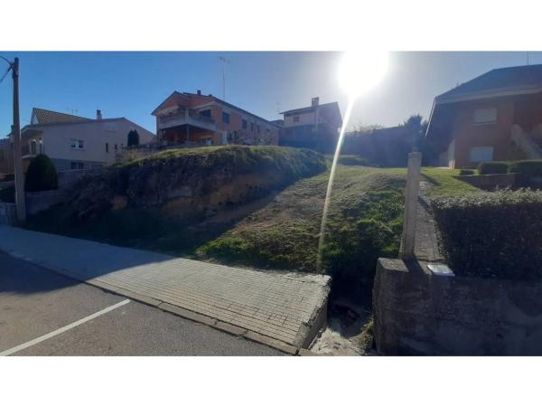 Terreno en calle Corbera