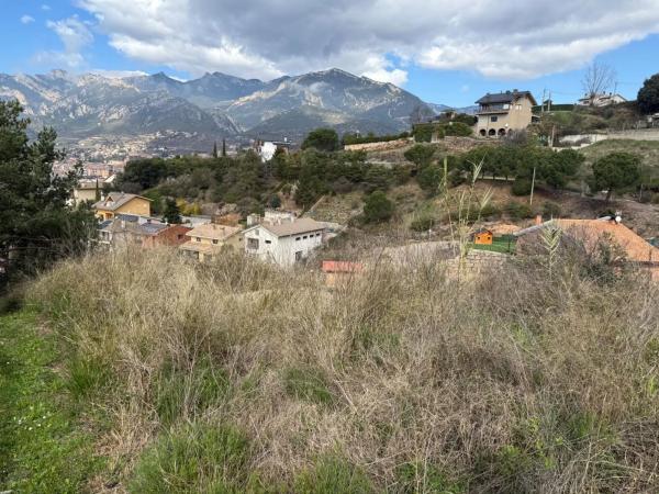 Terreno en calle Corbera