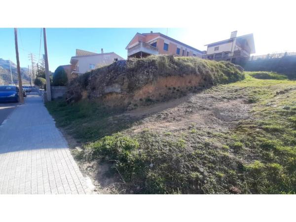 Terreno en calle Corbera