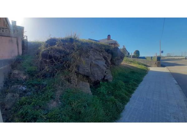 Terreno en calle Corbera