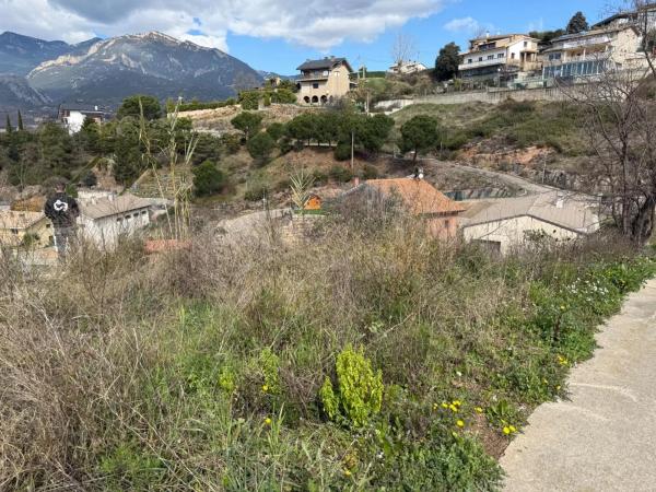 Terreno en calle Corbera