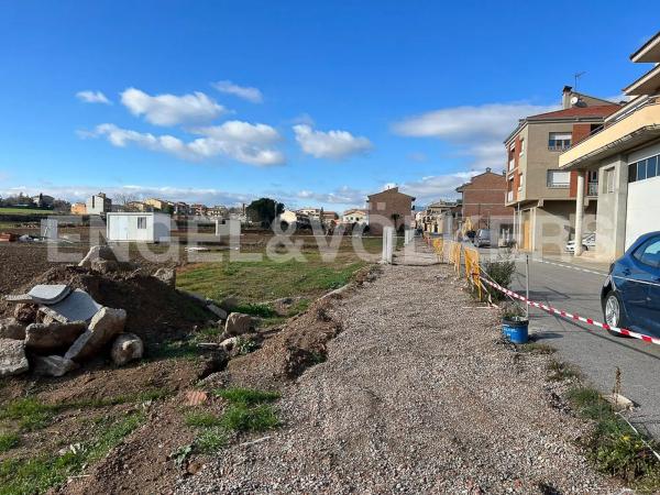 Terreno en calle de les Escoles