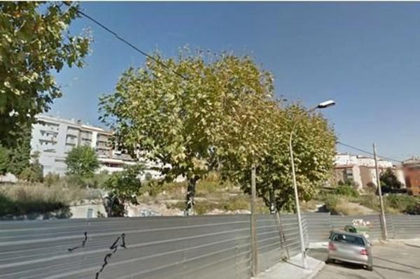 Terreno en calle Salvador Espriu