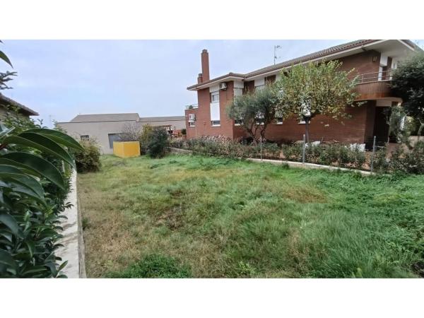 Terreno en paseo Obispo Comellas, 114 -118