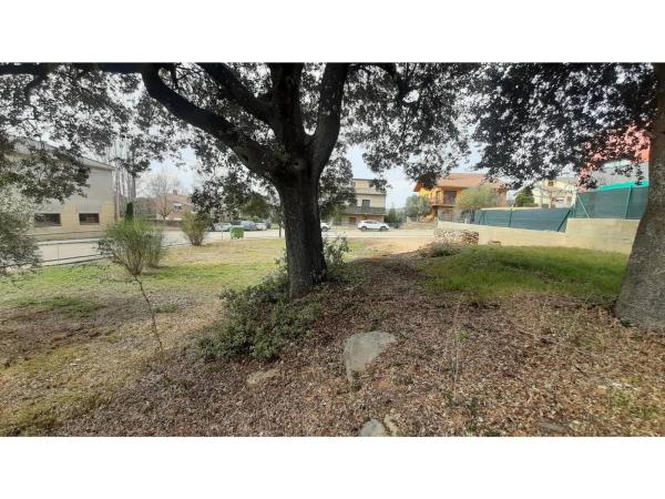 Terreno en calle dels Rosers