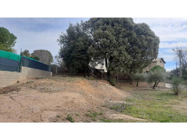 Terreno en calle dels Rosers