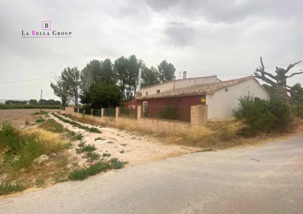 Casa independiente en Partida Canal de Confite