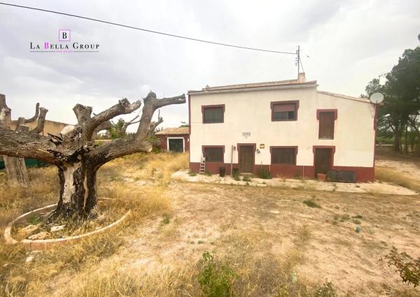 Casa independiente en Partida Canal de Confite