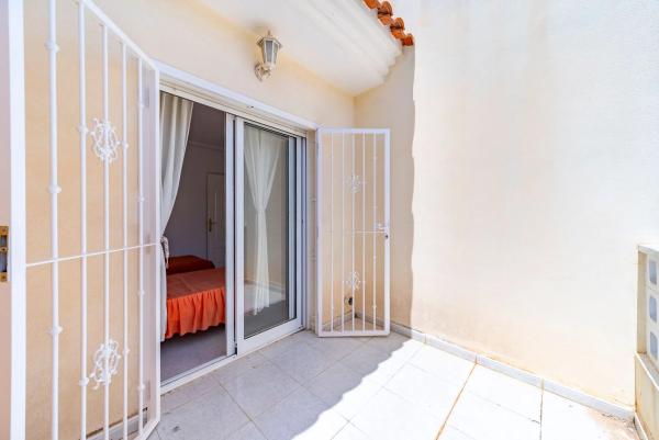 Chalet adosado en avenida de Huelva