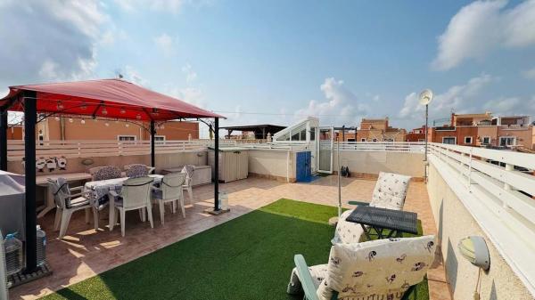 Chalet en Los Montesinos