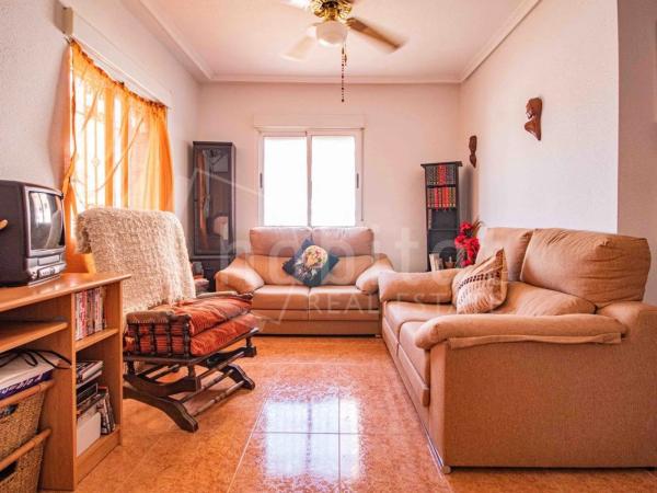 Chalet adosado en calle Algarrobo, 45 -39