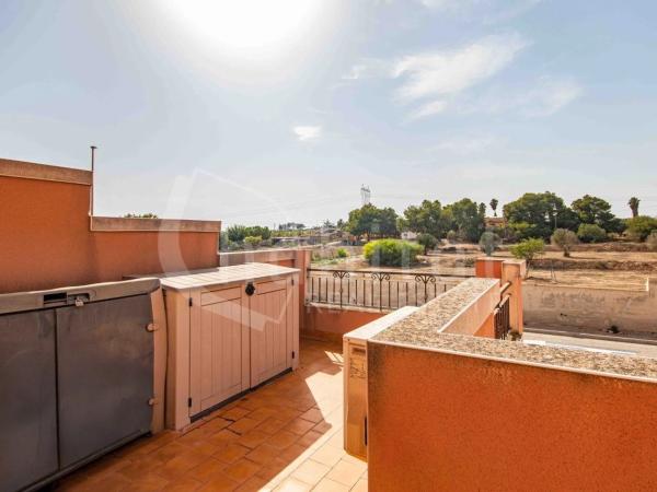 Chalet adosado en calle Algarrobo, 45 -39