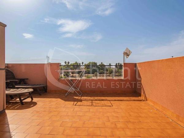 Chalet adosado en calle Algarrobo, 45 -39