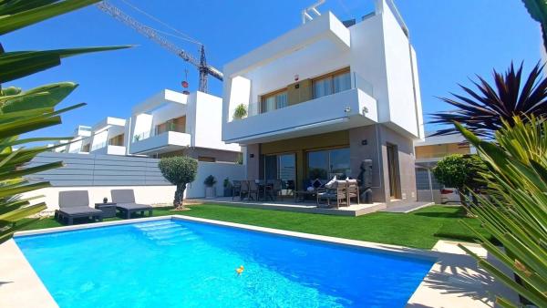 Chalet en Desamparados-Hurchillo-Torremendo