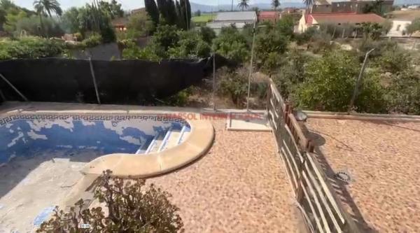 Casa independiente en calle de la Carretera