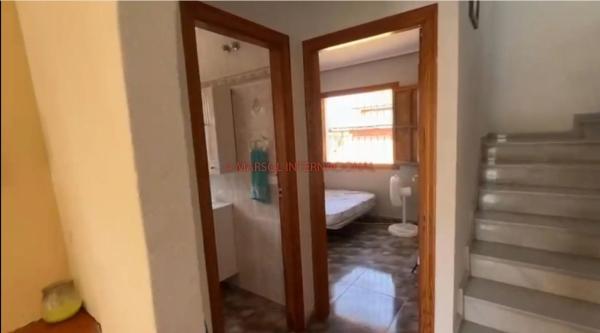 Casa independiente en calle de la Carretera