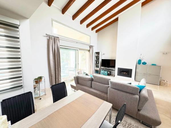 Casa independiente en calle Fontanella