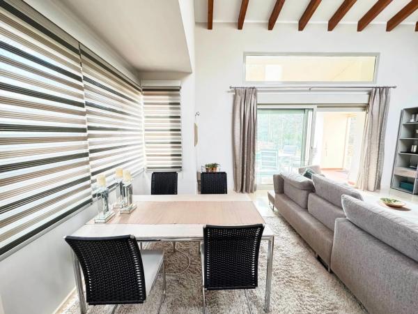 Casa independiente en calle Fontanella