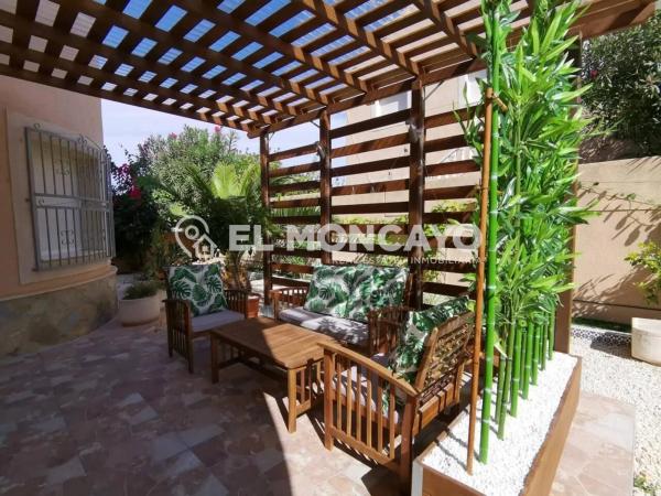 Casa independiente en calle Tiberiades