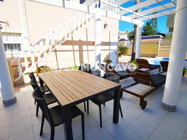 Casa independiente en calle Tiberiades