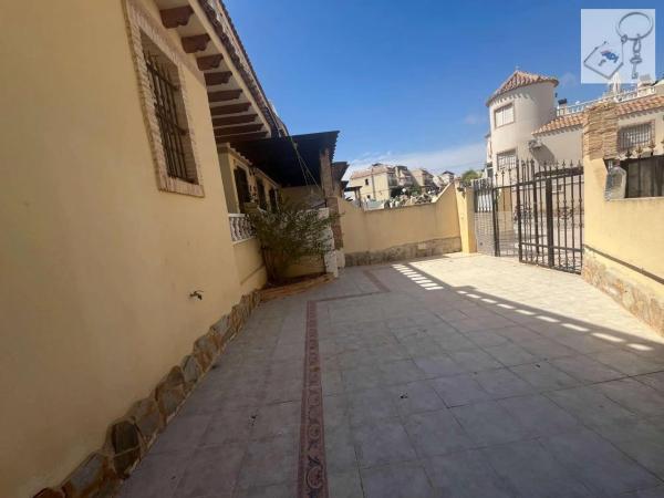 Chalet en calle de la Garza