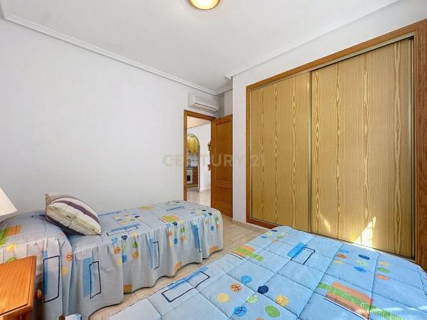 Chalet adosado en calle Pino Piñonero, 57