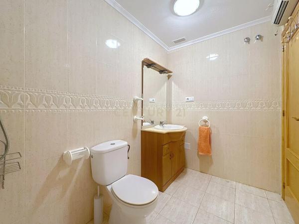 Chalet adosado en calle Pino Piñonero, 57