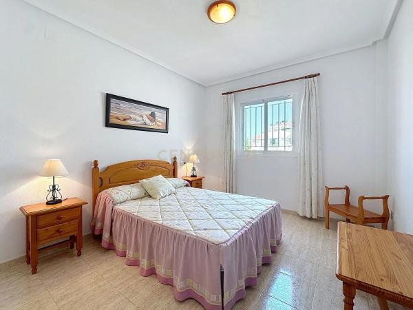 Chalet adosado en calle Pino Piñonero, 57