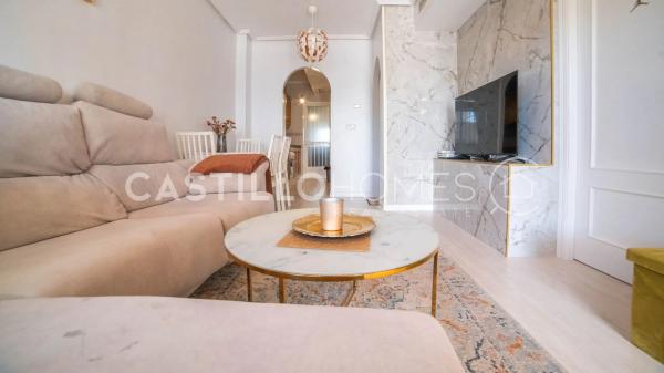 Chalet pareado en calle Almorávides, 10