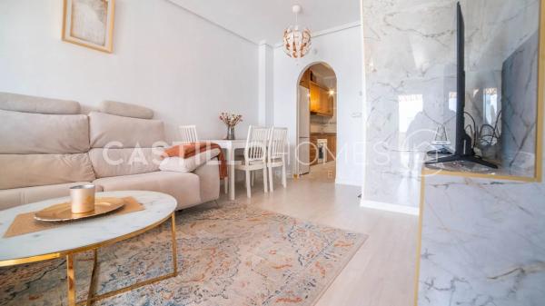 Chalet pareado en calle Almorávides, 10