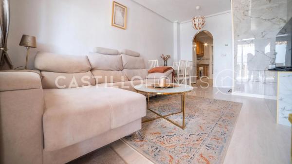 Chalet pareado en calle Almorávides, 10