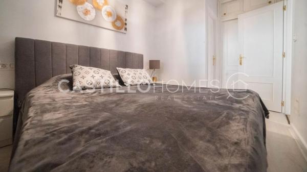 Chalet pareado en calle Almorávides, 10