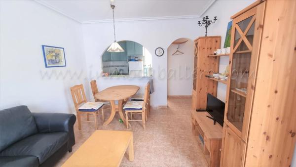 Chalet adosado en Cl Semilleros