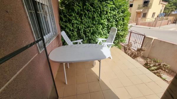 Chalet adosado en Cl Semilleros