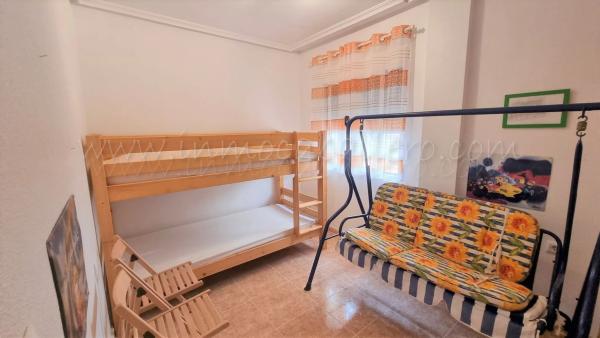 Chalet adosado en Cl Semilleros