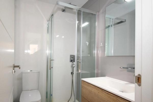 Casa independiente en calle Liverpool