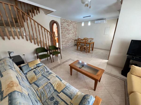 Chalet adosado en avenida de Europa, 25