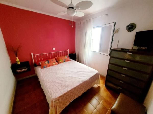 Chalet adosado en plaza de Mil Palmeras, 27