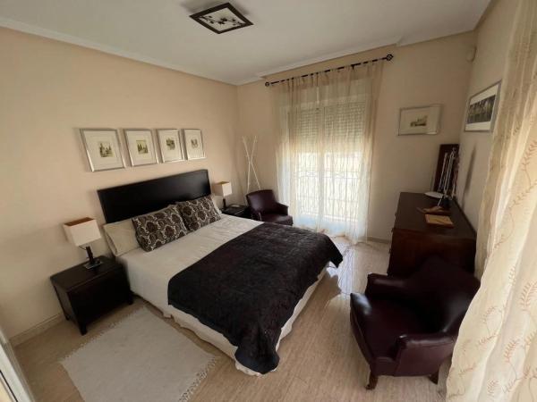 Chalet adosado en avenida de Europa