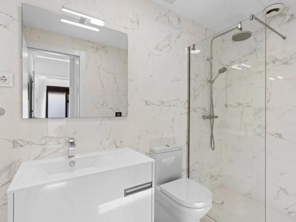 Casa independiente en avenida de la Libertad