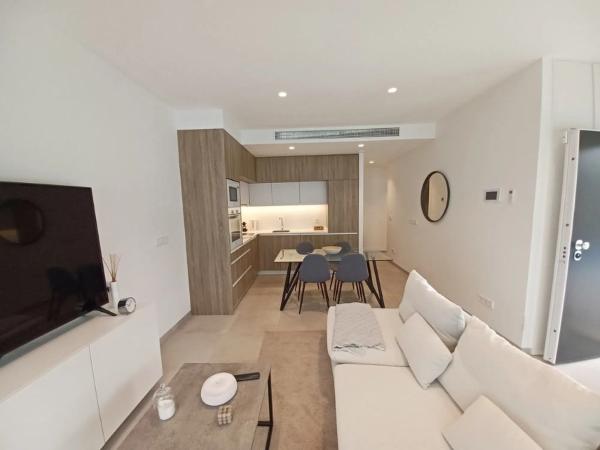 Casa independiente en calle Calderón de la Barca