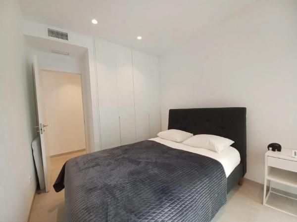 Casa independiente en calle Calderón de la Barca