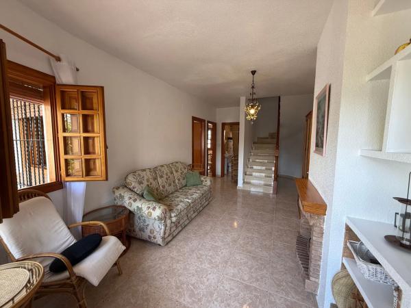 Chalet adosado en avenida Río Segura, 76