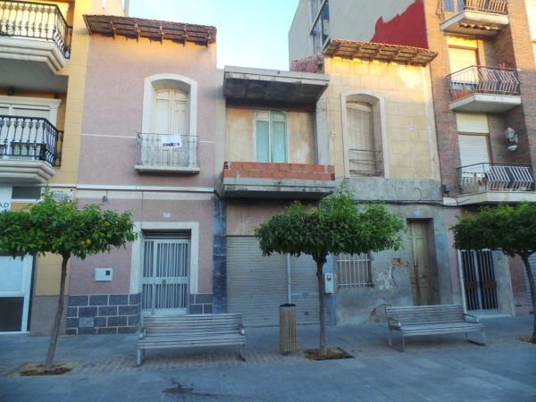 Casa de pueblo en Cl Joaquina Tomas, 10